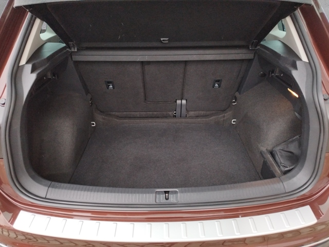 Tiguan Life 1.5TSI DSG/AHK/HuD/NAV/RFK/SHZ KLIMA