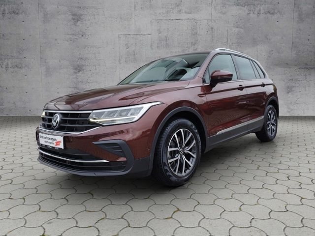 Tiguan Life 1.5TSI DSG/AHK/HuD/NAV/RFK/SHZ KLIMA