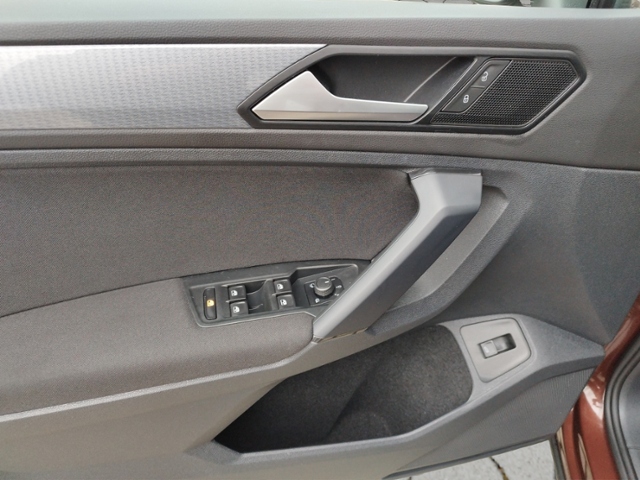 Tiguan Life 1.5TSI DSG/AHK/HuD/NAV/RFK/SHZ KLIMA