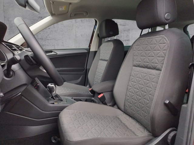 Tiguan Life 1.5TSI DSG/AHK/HuD/NAV/RFK/SHZ KLIMA