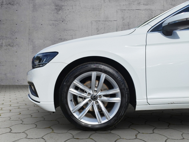 Passat Variant Business 2.0 TDI DSG HUD/NAV KLIM