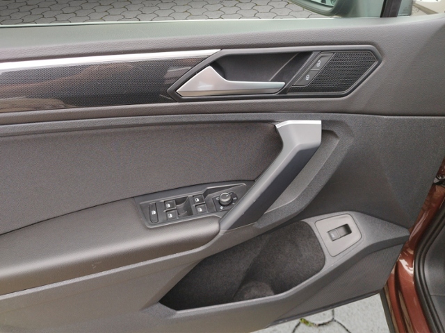 Tiguan Elegance 2.0 TDI 4Motion DSG KLIMA LED NA