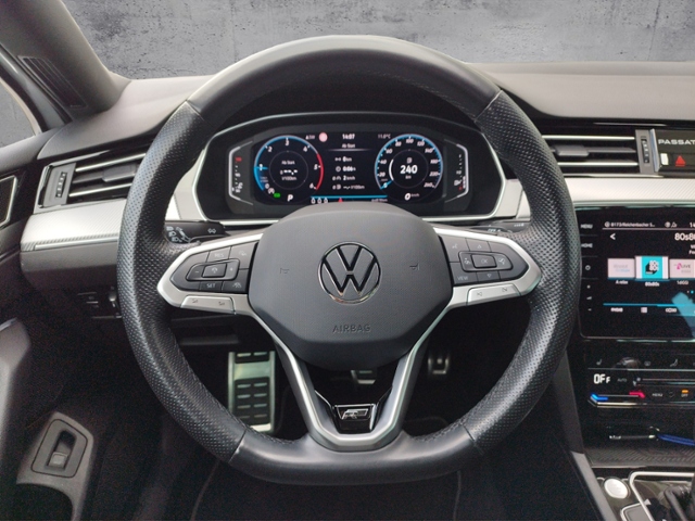 Passat Variant Elegance 2.0 TDI 4M DSG R-Line Al