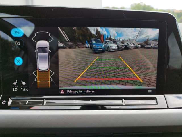 Golf VIII Life 1.0 eTSI DSG IQ.DRIVE/NAV/SHZ KLI