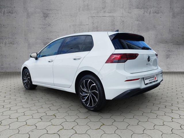 Golf VIII Life 1.0 eTSI DSG IQ.DRIVE/NAV/SHZ KLI