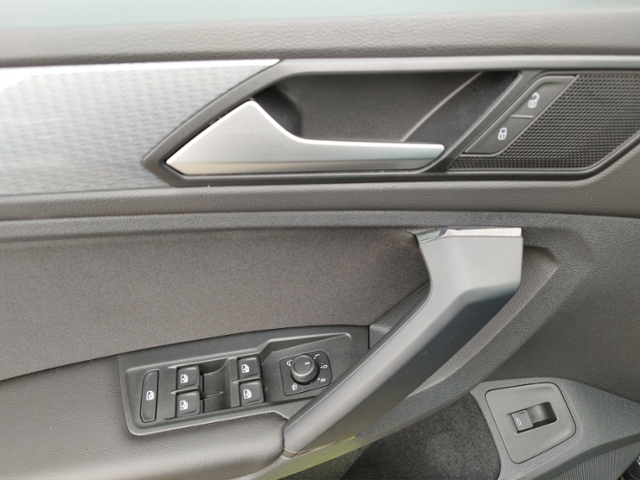 Tiguan Life 2.0 TDI 4Motion DSG IQ.LIGHT KLIMA L