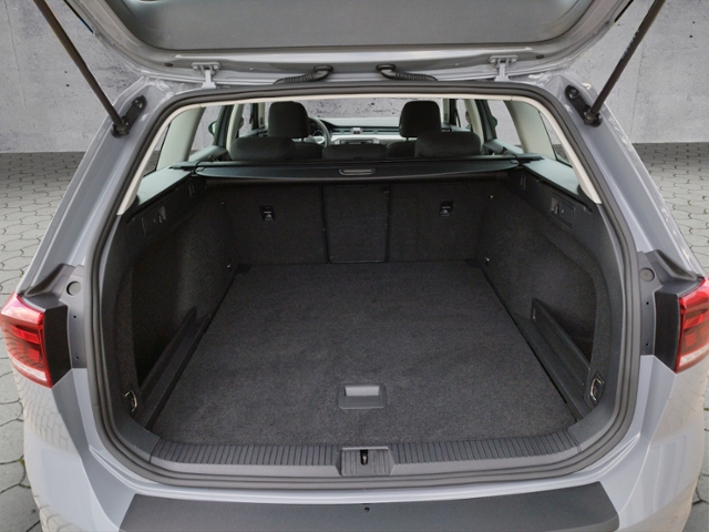Passat Variant 2.0 TDI DSG GRA KLIMA LED