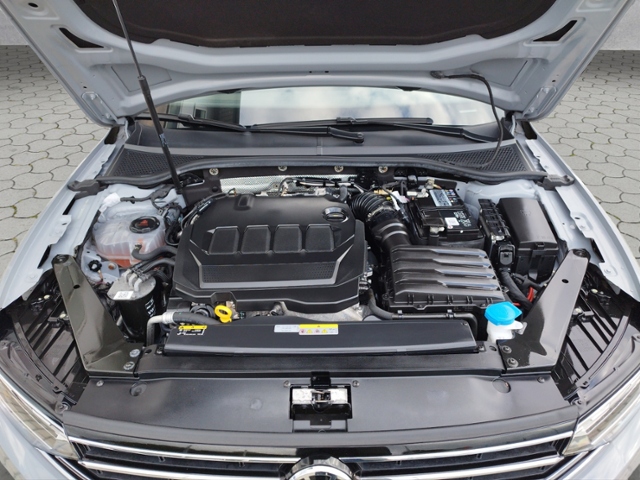 Passat Variant 2.0 TDI DSG GRA KLIMA LED