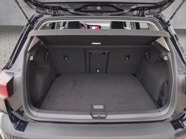 Golf VIII Life 2.0 TDI BusinessPrem. KLIMA LED N