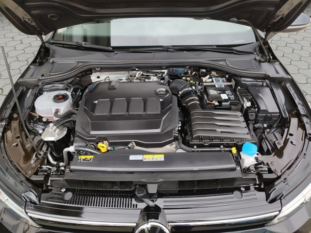 Golf VIII Life 2.0 TDI BusinessPrem. KLIMA LED N