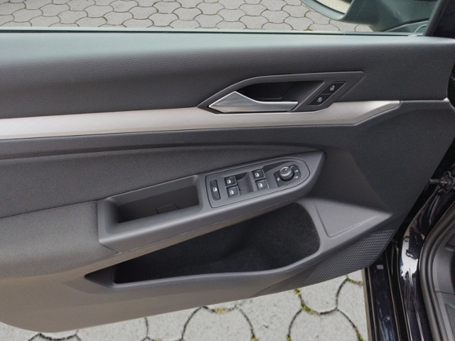 Golf VIII Life 2.0 TDI BusinessPrem. KLIMA LED N