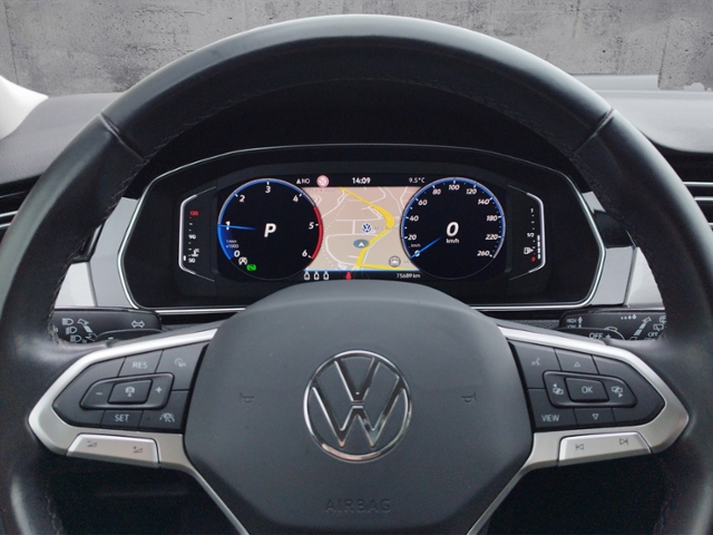 Passat Variant Business 2.0TDI DSG/Navi/Massage/