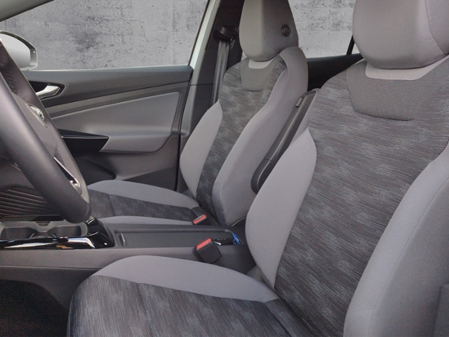 ID.5 Pure electric 125kW Matrix/Pano/AHK/Navi/AC