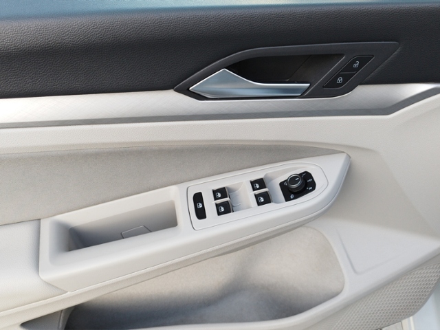 Golf VIII Variant Life 1.5TSI AHK/Navi/L+S/ACC/S