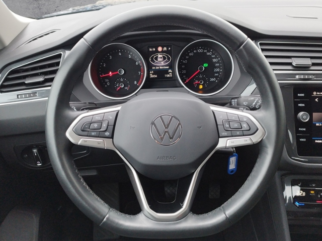 Tiguan Life 1.5 TSI DSG STH/BusinessPrem. KLIMA 