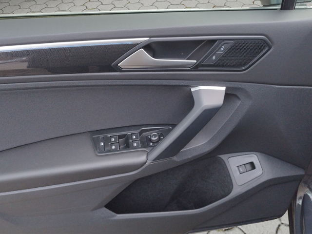 Tiguan Elegance 2.0 TSI 4Motion DSG NAV KLIMA LE