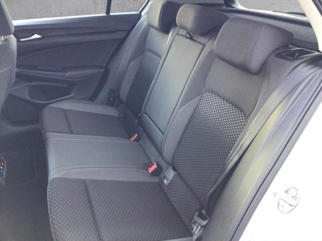 Golf VIII Active 1.5 TSI STH/NAV/ACC KLIMA LED N