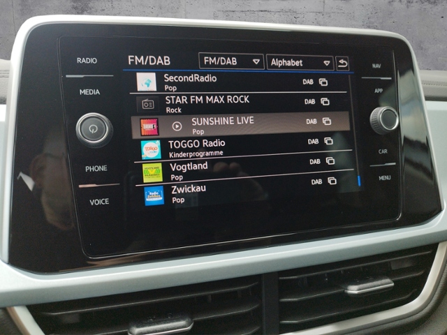 T-Roc Goal 1.0 TSI ACC/AHK/SHZ KLIMA LED ALU