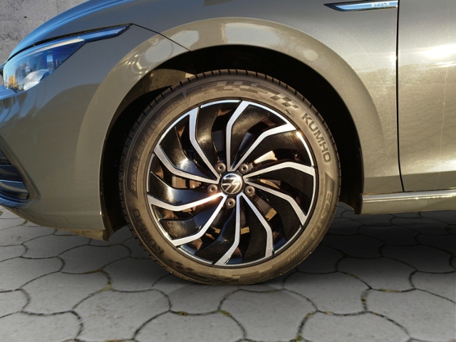 Golf VIII Variant Style 2.0TDI DSG/AHK/Navi/L+S/