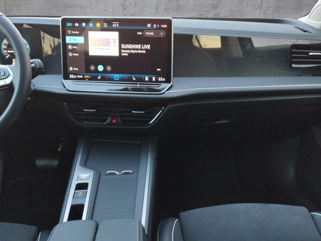 Passat Variant Business 1.5eTSI DSG/AHK/Navi/SHZ