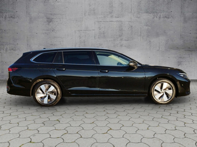 Passat Variant Business 1.5eTSI DSG/AHK/Navi/SHZ