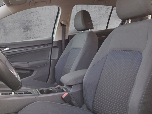 Golf VIII United 1.0 eTSI DSG LED+/ACC KLIMA NAV