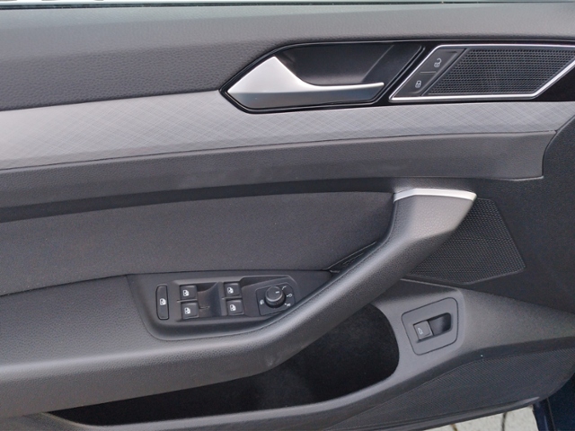 Passat Variant Business 2.0 TDI DSG BusinessPre.