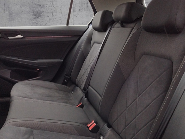 Golf VIII Life 2.0 TDI DSG STH/PANO/IQ.LIGHT KLI