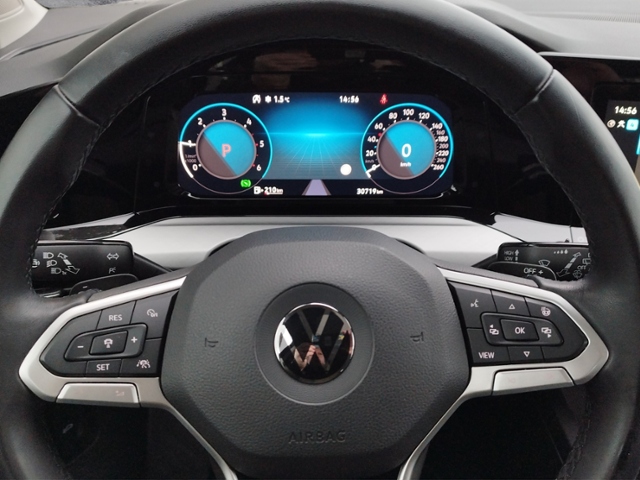 Golf VIII Life 2.0 TDI DSG STH/PANO/IQ.LIGHT KLI