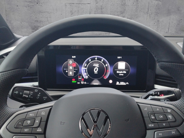 T-Roc R-line 1.5eTSI DSG BlackStyle/IQDrive/Keyl