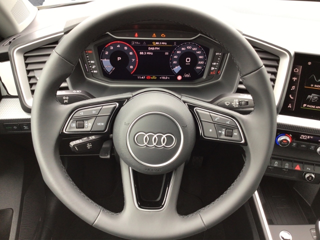 A1 Sportback advanced 30 TFSI  S tronic