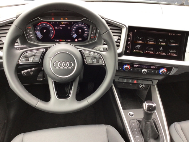 A1 Sportback advanced 30 TFSI  S tronic